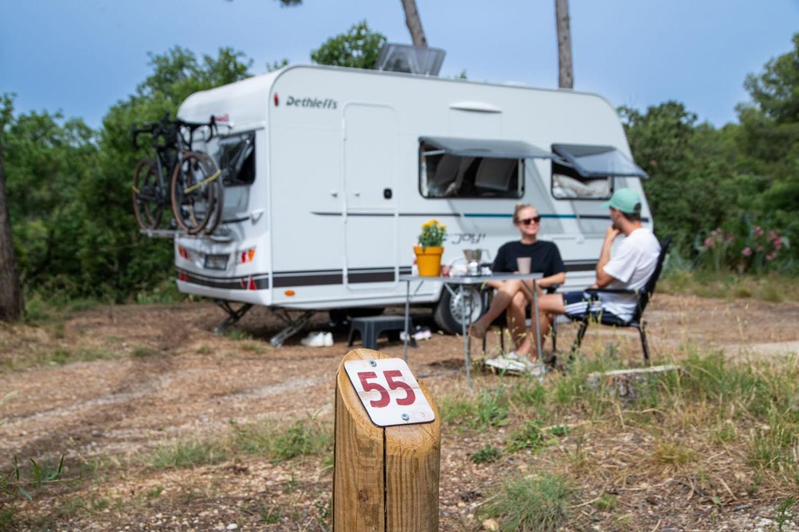 Camping du Garlaban Aubagne Ruang foto