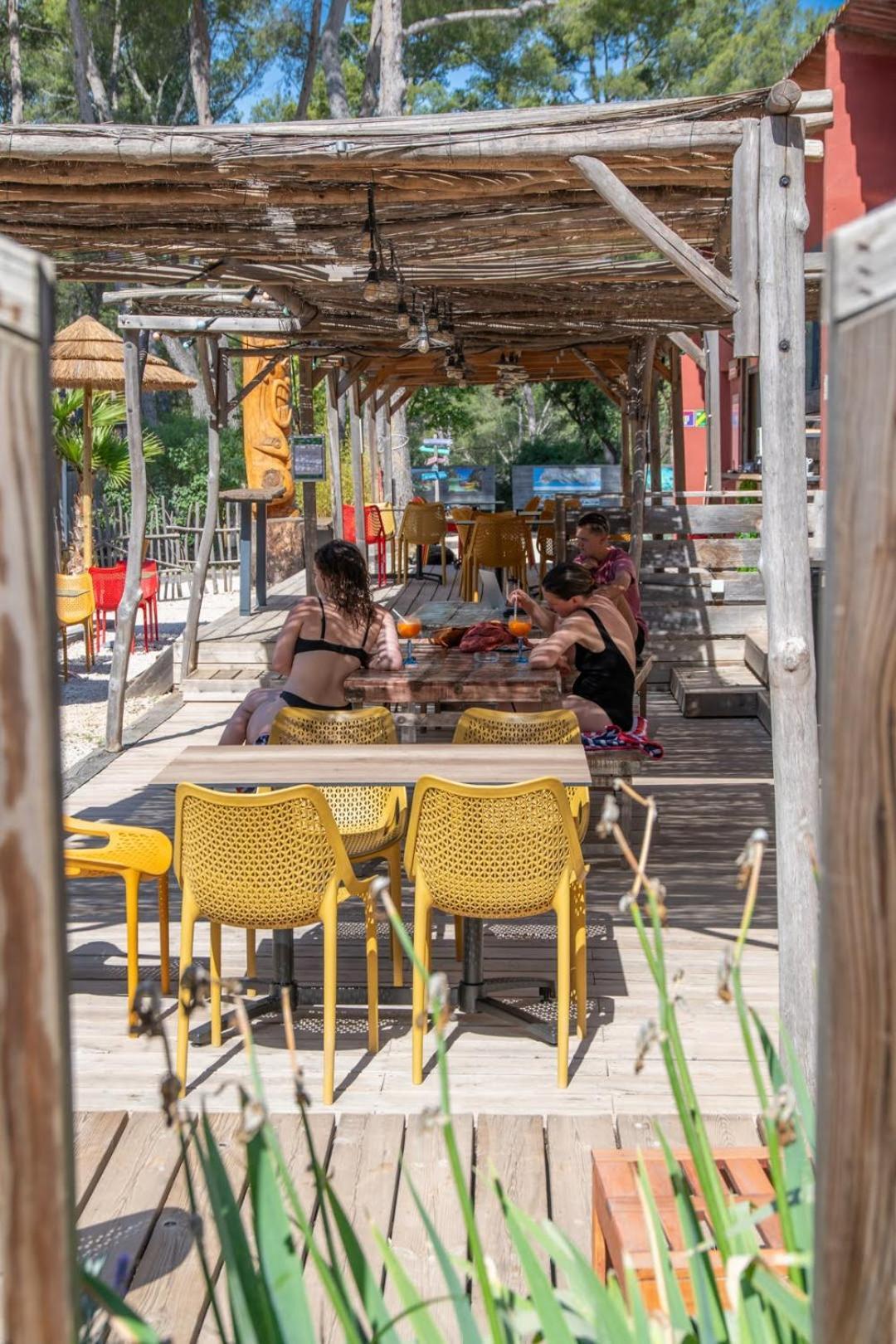Camping du Garlaban Aubagne Bagian luar foto